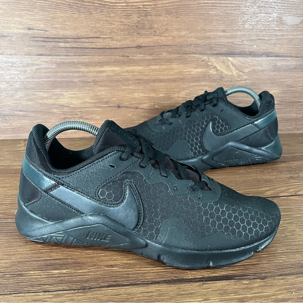 Nike Legend‎ Essential 2 Training Shoes Workout Sneakers Women’s Size 10